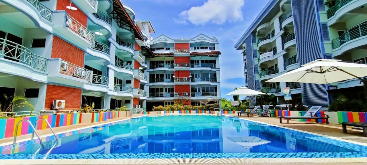 Perdana Serviced Apartment & Resorts Padang Mat Sirat Экстерьер фото