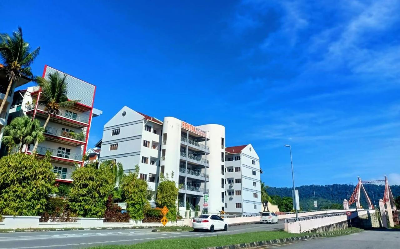 Perdana Serviced Apartment & Resorts Padang Mat Sirat Экстерьер фото