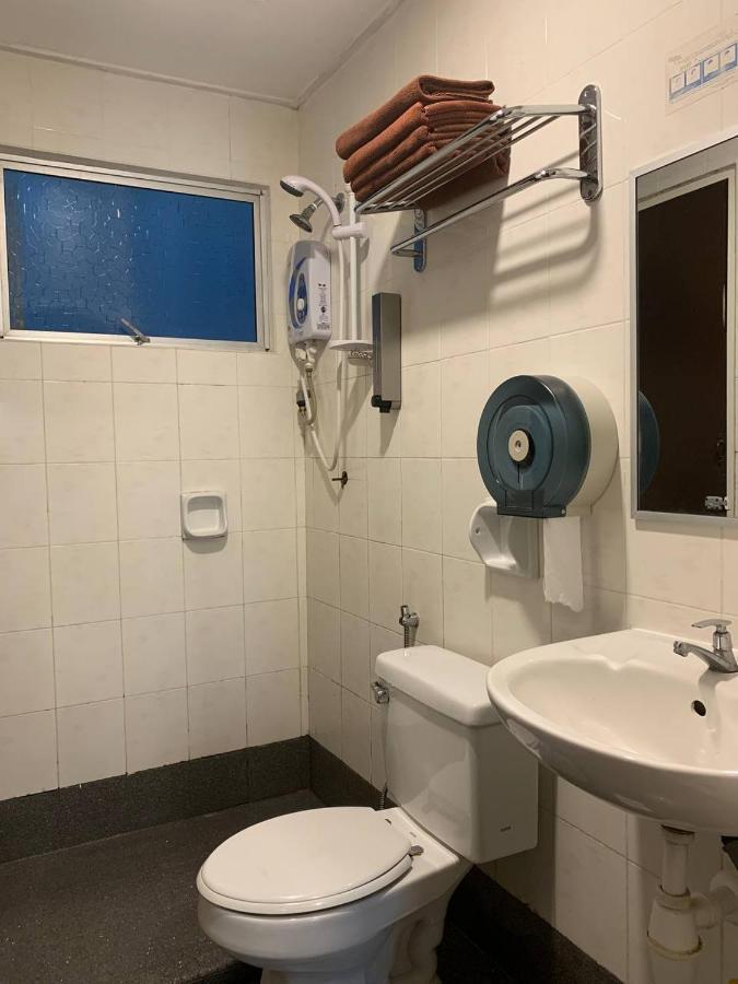 Perdana Serviced Apartment & Resorts Padang Mat Sirat Экстерьер фото