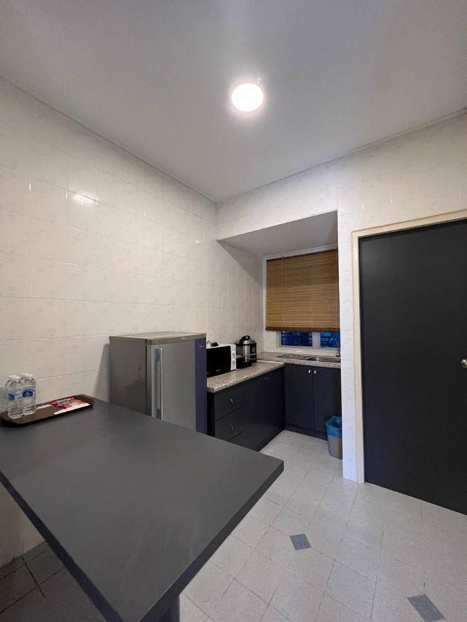 Perdana Serviced Apartment & Resorts Padang Mat Sirat Экстерьер фото