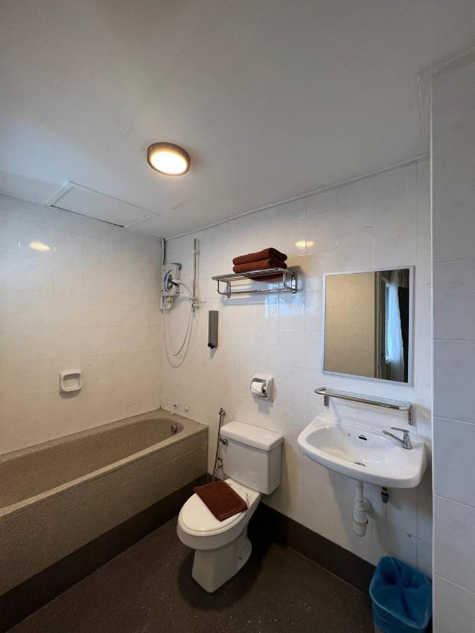 Perdana Serviced Apartment & Resorts Padang Mat Sirat Экстерьер фото